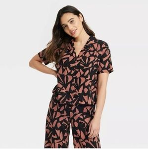 Women's Linen Short Sleeve Button-Down Camp Shirt A New Day Black/Brown Flora S